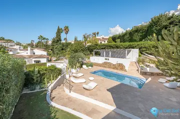 5 bedroom House for Sale in Nueva Andalucía-39570