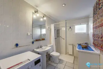4 bedroom House for Sale in The Golden Mile-39666