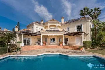 4 bedroom House for Sale in Elviria-39777
