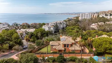 6 bedroom House for Sale in Benalmadena Costa-39851