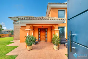 6 bedroom House for Sale in Benalmadena Costa-39854