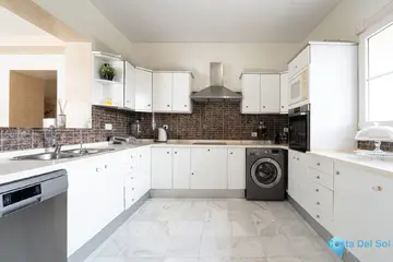 4 bedroom House for Sale in Pizarra-39992