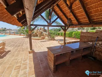 6 bedroom House for Sale in La Cala de Mijas-40054
