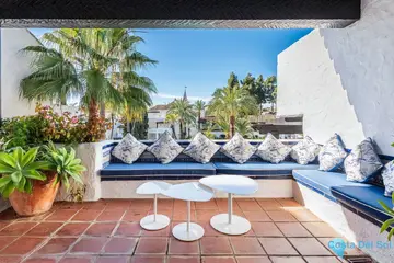 2 bedroom Apartment for Sale in Marbella-40119