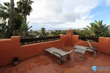 3 bedroom House for Sale in The Golden Mile-40130