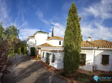 6 bedroom House for Sale in La Cala Golf