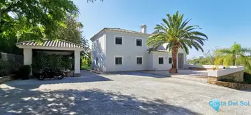 5 bedroom House for Sale in Estepona-40450