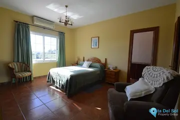 6 bedroom House for Sale in Benalmadena-40484