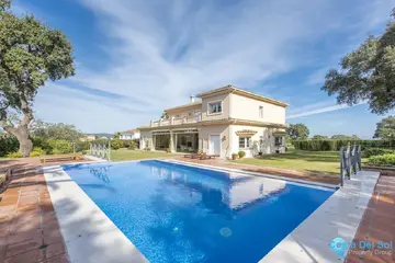 7 bedroom House for Sale in San Roque Club-40953