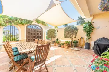 7 bedroom House for Sale in San Roque Club-40957