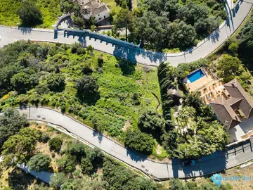 2100m2 Plot for Sale in Benahavís-16715
