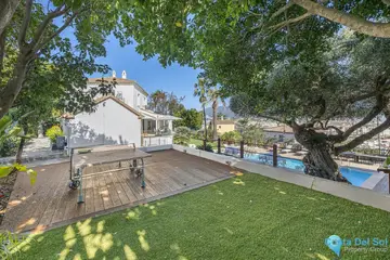 6 bedroom House for Sale in La Duquesa-41118