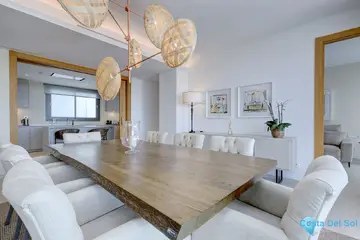 5 bedroom Apartment for Sale in La Quinta-41160