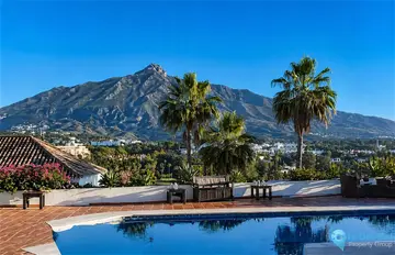 5 bedroom House for Sale in Nueva Andalucía-41305