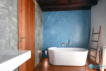 4 bedroom Apartment for Sale in Málaga-41380