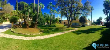 6 bedroom House for Sale in Elviria