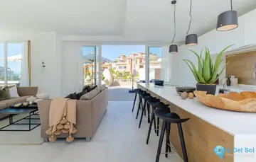 9 bedroom House for Sale in Riviera del Sol-41675