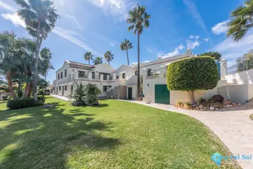 6 bedroom House for Sale in Estepona-42047