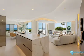3 bedroom Apartment for Sale in New Golden Mile-42224