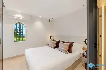 3 bedroom Apartment for Sale in New Golden Mile-42239