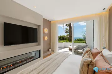 3 bedroom Apartment for Sale in New Golden Mile-42236
