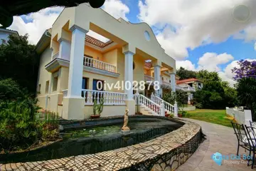 10 bedroom House for Sale in Benalmadena Pueblo-42284