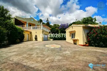 10 bedroom House for Sale in Benalmadena Pueblo-42285
