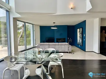 5 bedroom House for Sale in The Golden Mile-42352