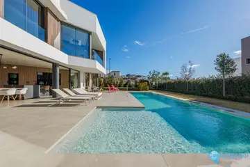 3 bedroom House for Sale in Málaga Este-42432