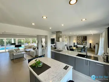 7 bedroom House for Sale in San Pedro de Alcántara-42439