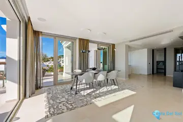 3 bedroom Apartment for Sale in Aloha-42592