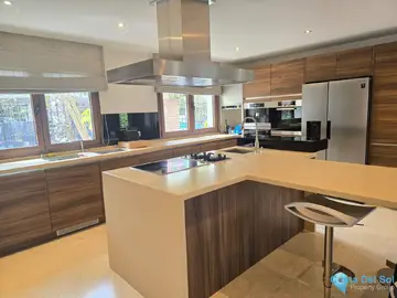 6 bedroom House for Sale in Marbella-42720
