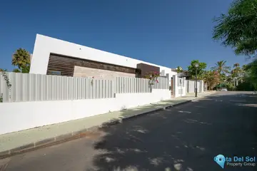 6 bedroom House for Sale in Marbesa-42906