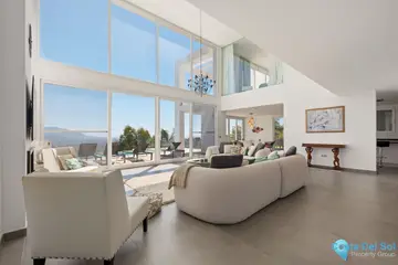 5 bedroom House for Sale in La Mairena-43019
