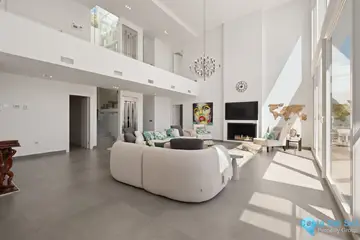 5 bedroom House for Sale in La Mairena-43021