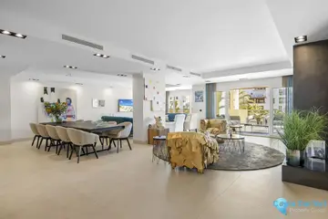 4 bedroom Apartment for Sale in Puerto Banús-43049