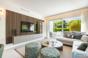 4 bedroom Apartment for Sale in Marbella-43095