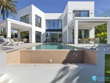 5 bedroom House for Sale in Marbesa-43218
