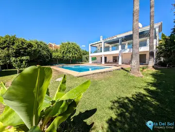 5 bedroom House for Sale in Nueva Andalucía-43270