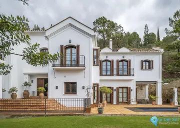 6 bedroom House for Sale in El Madroñal-43378