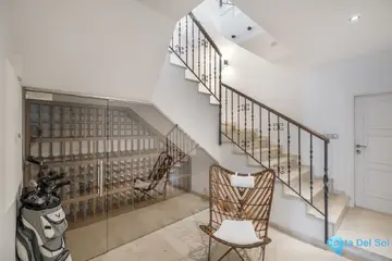 6 bedroom House for Sale in El Madroñal-43394