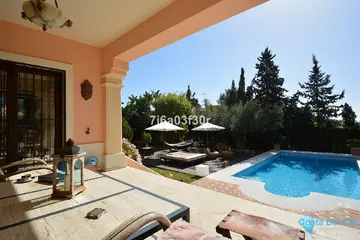 5 bedroom House for Sale in Nueva Andalucía-43402