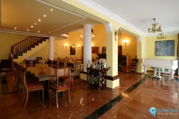 5 bedroom House for Sale in Málaga-43409