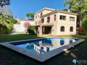 5 bedroom House for Sale in Elviria