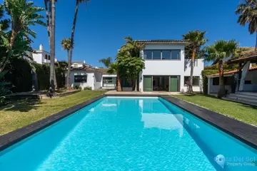 5 bedroom House for Sale in Costalita-43462