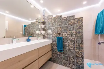 2 bedroom Apartment for Sale in La Cala de Mijas-16977