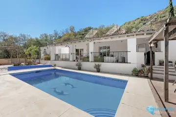 3 bedroom House for Sale in Estepona-77864