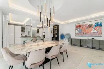 4 bedroom Apartment for Sale in Puerto Banús-43580
