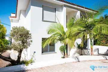 6 bedroom House for Sale in Artola-43610