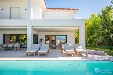 6 bedroom House for Sale in Artola-43615